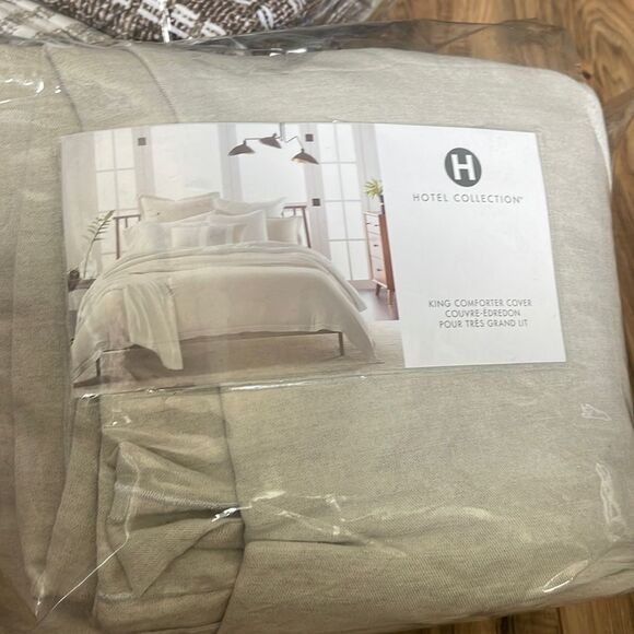 Hotel Collection
Linen Blend Duvet Cover. King . - Picture 5 of 6